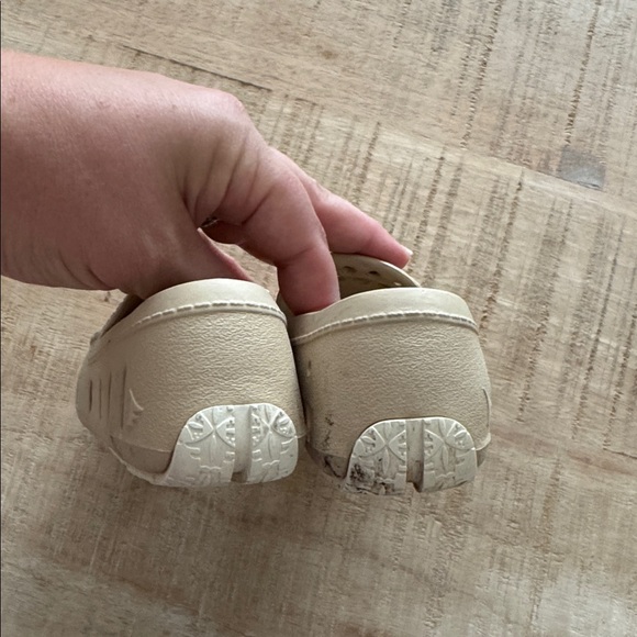 Floafers - Picture 3 of 11